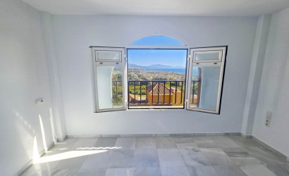 Herverkoop - Apartment -
La Duquesa - Costa del Sol