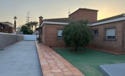 Reventa - Villa -
La Manga del Mar Menor - Costa Calida