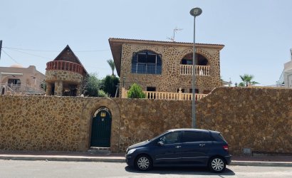 Herverkoop - Villa -
Torrevieja - Costa Blanca