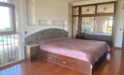 Herverkoop - Villa -
Torrevieja - Costa Blanca