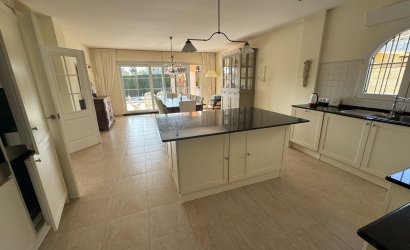 Herverkoop - Villa -
Orihuela Costa - Costa Blanca