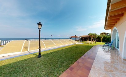 Herverkoop - Villa -
Orihuela Costa - Costa Blanca