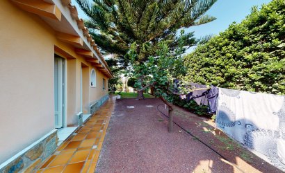 Herverkoop - Villa -
Orihuela Costa - Costa Blanca