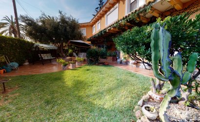 Herverkoop - Villa -
Orihuela Costa - Costa Blanca