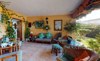 Herverkoop - Villa -
Orihuela Costa - Costa Blanca