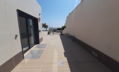 Revente - Villa -
San Miguel de Salinas - Inland