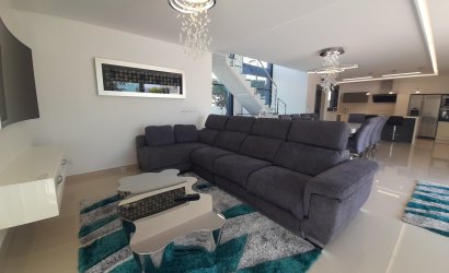 Revente - Villa -
San Miguel de Salinas - Inland