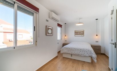 Herverkoop - Town House -
Torrevieja - Costa Blanca