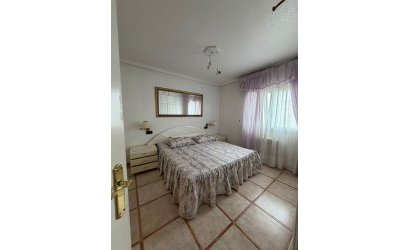 Herverkoop - Villa -
Playa Flamenca - Costa Blanca