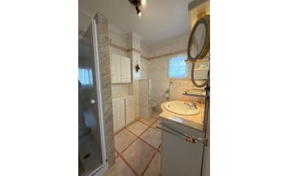 Herverkoop - Villa -
Playa Flamenca - Costa Blanca