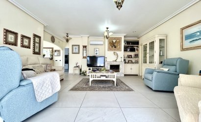 Herverkoop - Villa -
Pinar de Campoverde - Inland