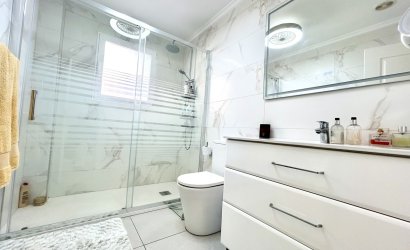 Herverkoop - Villa -
Pinar de Campoverde - Inland