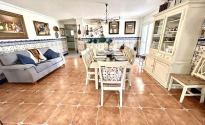 Herverkoop - Villa -
Pinar de Campoverde - Inland