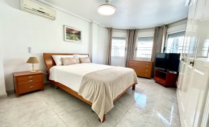 Herverkoop - Villa -
Pinar de Campoverde - Inland