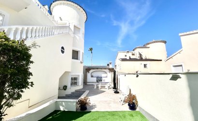 Herverkoop - Villa -
Pinar de Campoverde - Inland