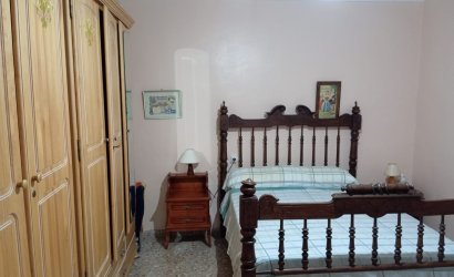 Herverkoop - Country House -
Yecla - Inland