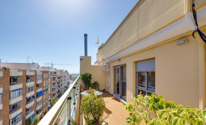 Herverkoop - Penthouse -
Torrevieja - Centro