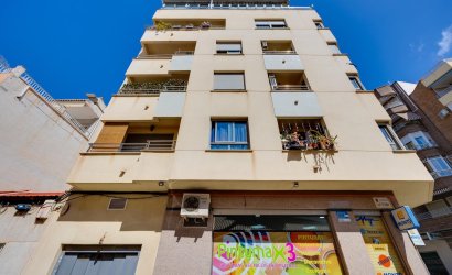 Herverkoop - Penthouse -
Torrevieja - Centro