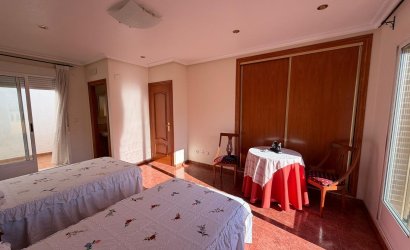 Herverkoop - Town House -
Guardamar del Segura - Pueblo