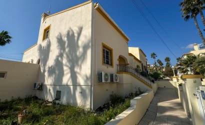 Herverkoop - duplex -
Orihuela Costa - Costa Blanca