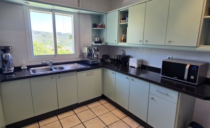 Herverkoop - Villa -
Vinuela - Inland