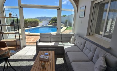 Herverkoop - Villa -
Vinuela - Inland