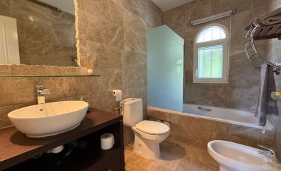 Revente - Villa -
Orihuela - Inland