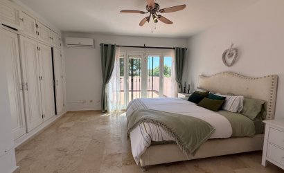 Revente - Villa -
Orihuela - Inland