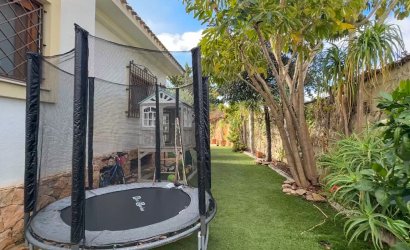 Herverkoop - Villa -
Dehesa de Campoamor - Costa Blanca