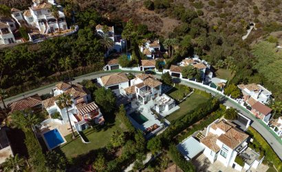 Resale - Villa -
Marbella - Los Naranjos de Marbella