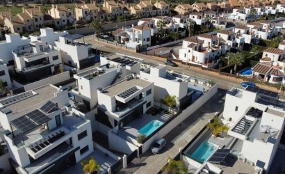 Herverkoop - Villa -
Algorfa - Inland