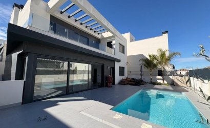 Herverkoop - Villa -
Algorfa - Inland