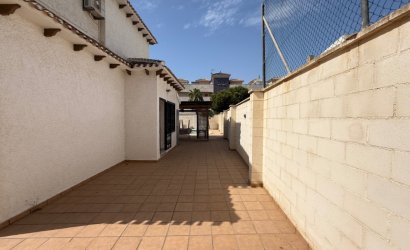 Revente - Villa -
Orihuela - Inland