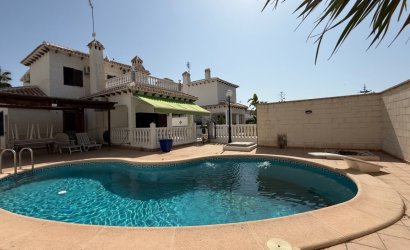 Revente - Villa -
Orihuela - Inland