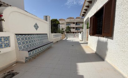 Revente - Villa -
Orihuela - Inland