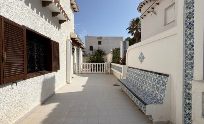 Revente - Villa -
Orihuela - Inland