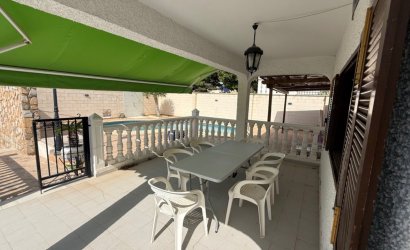 Revente - Villa -
Orihuela - Inland