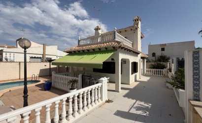 Revente - Villa -
Orihuela - Inland