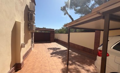 Resale - Villa -
Torrevieja - Costa Blanca