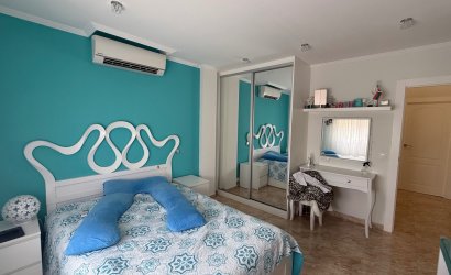 Resale - Villa -
Torrevieja - Costa Blanca