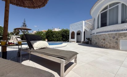 Herverkoop - Villa -
Torrevieja - Costa Blanca