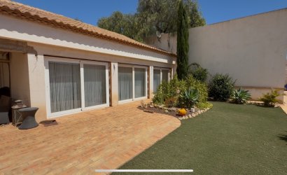 Herverkoop - Villa -
Cartagena - Costa Calida