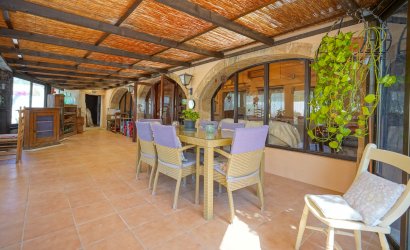 Resale - Villa -
Jávea - Tarraula