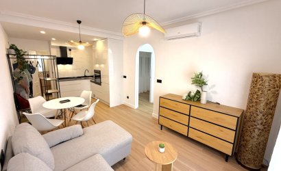 Resale - Apartment -
Torrevieja - Costa Blanca