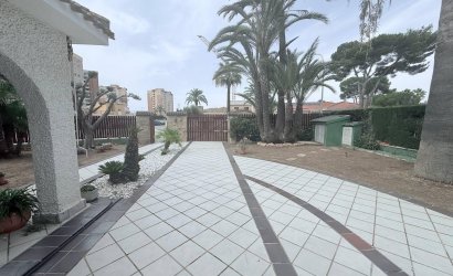 Reventa - Villa -
Orihuela Costa - Campoamor