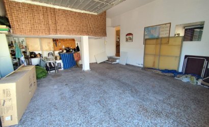 Resale - Villa -
Torrevieja - Center