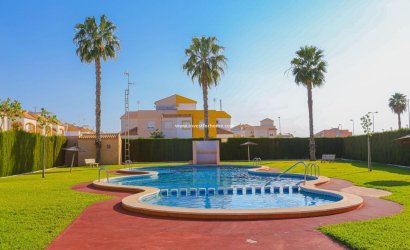 Resale - Bungalow -
Torrevieja - El Limonar
