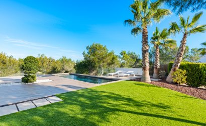 Resale - Villa -
Las Colinas Golf Resort - Las Colinas golf