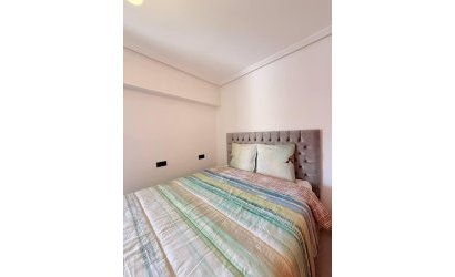 Herverkoop - Penthouse -
Torrevieja - Playa del Cura