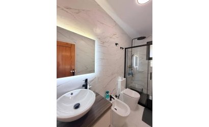 Herverkoop - Penthouse -
Torrevieja - Playa del Cura